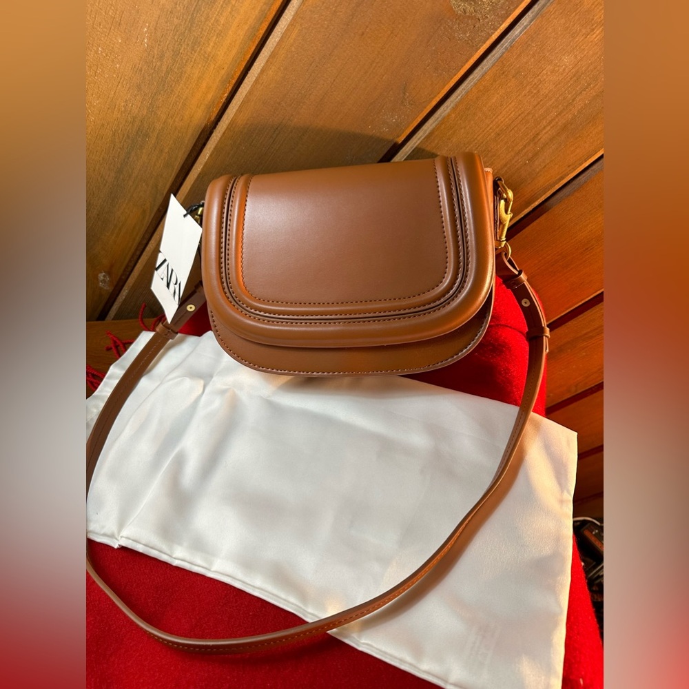 NEW ZARA brown gorgeous M size shoulder bag genuine cow leather- lovely! $70